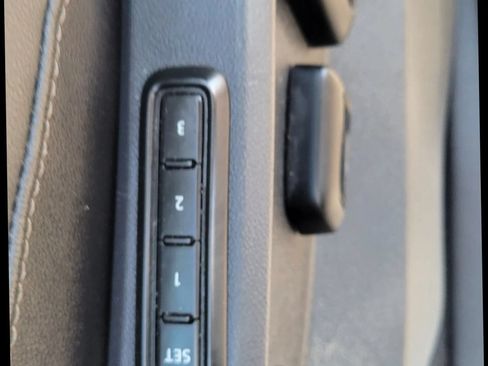 Used 2018 Volkswagen Atlas SEL FWD image 13