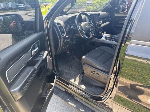 Used 2019 RAM 1500 Big Horn AWD/4WD image 5