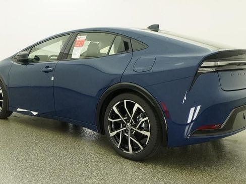 New 2026 Toyota Prius Plug-In Hybrid FWD image 21