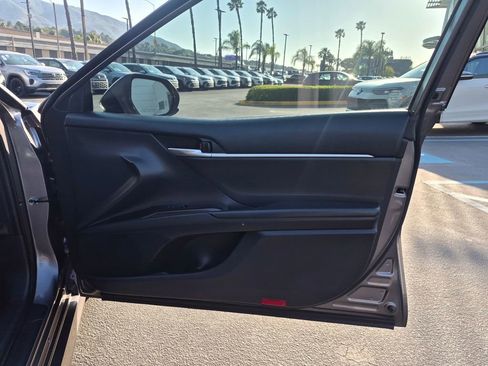 Used 2022 Toyota Camry LE FWD image 23