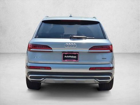 Used 2024 Audi Q7 3.0T Premium Plus AWD/4WD image 7