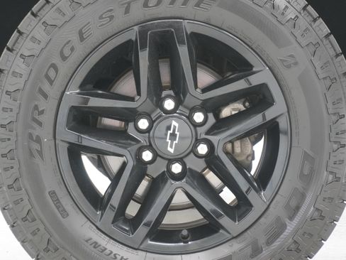 Used 2019 Chevrolet Silverado 1500 Custom Trail Boss w/ Custom Convenience Package image 23