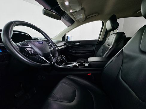 Used 2018 Ford Edge Titanium image 21