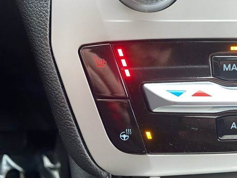 Used 2023 Ford Explorer XLT w/ Equipment Group 202A image 49