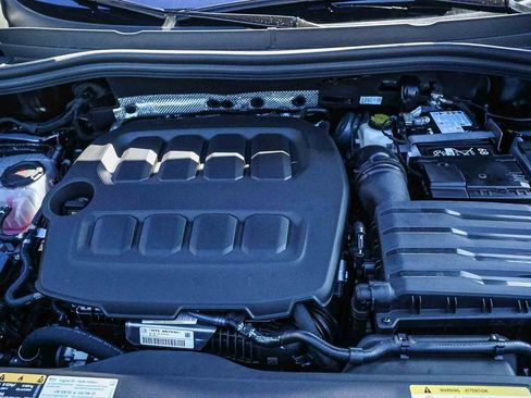 New 2026 Volkswagen Tiguan SE R-Line image 39