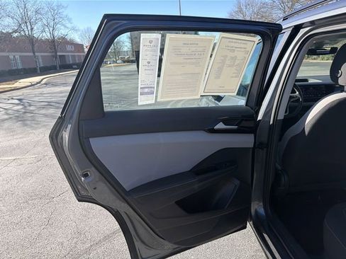 Used 2024 Volkswagen Taos S image 25