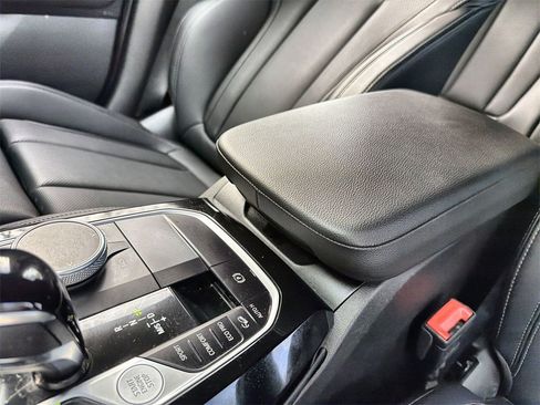 Used 2024 BMW X3 xDrive30i w/ Premium Essential Package image 23