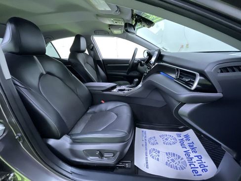 Used 2024 Toyota Camry XSE w/ Navigation Package image 28