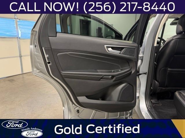 Used 2024 Ford Edge Titanium AWD/4WD image 25