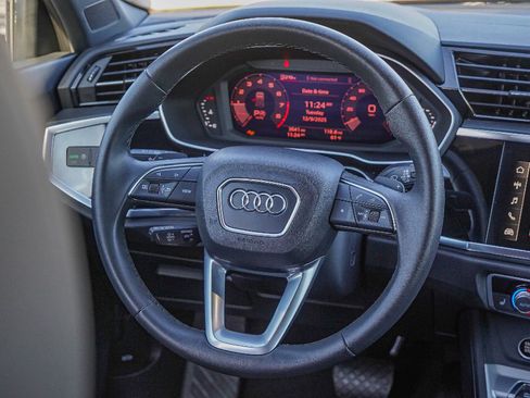 Certified 2025 Audi Q3 2.0T Premium Plus w/ Premium Plus Package image 25