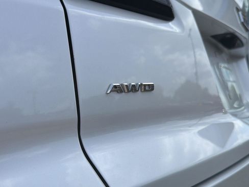 Used 2023 Cadillac XT4 Sport AWD/4WD image 11