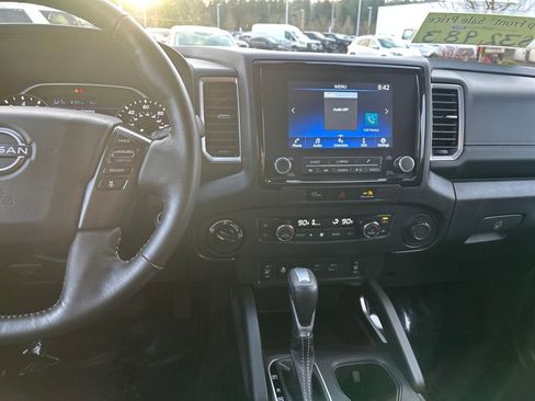 Used 2023 Nissan Frontier SV w/ Technology Package image 25