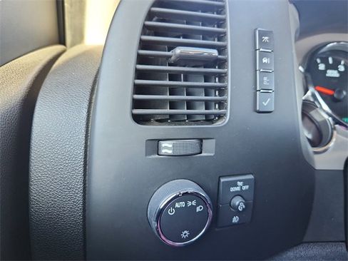 Used 2012 Chevrolet Silverado 2500 LT w/ Z71 Appearance Package image 26