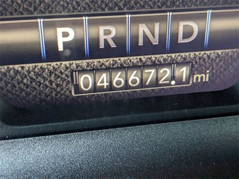 Used 2022 RAM 2500 Limited w/ Safety Group image 18