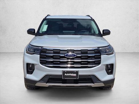 New 2026 Ford Explorer Active RWD image 6