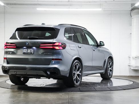 Used 2026 BMW X5 xDrive50e w/ M Sport Package AWD/4WD image 6