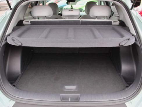 Used 2025 Hyundai Kona SEL FWD image 13