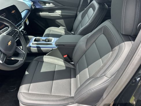 New 2026 Chevrolet Equinox EV LT AWD/4WD image 15