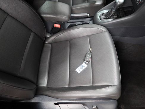 Used 2014 Volkswagen Jetta TDI FWD image 25