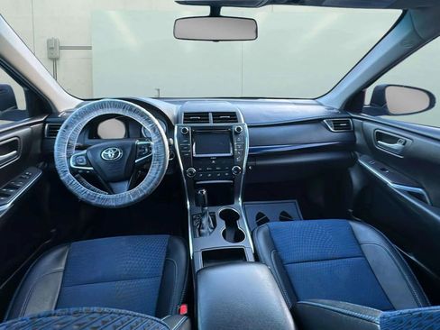 Used 2016 Toyota Camry SE image 20