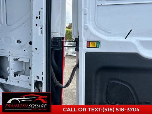 Used 2022 Ford Transit 250 Medium Roof image 34