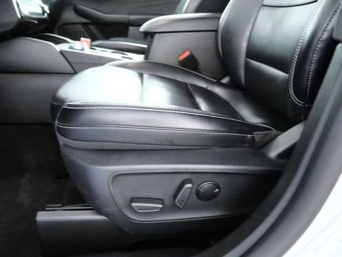 Certified 2025 Ford Escape Platinum AWD/4WD image 14