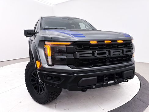 Used 2025 Ford F150 Raptor AWD/4WD image 9