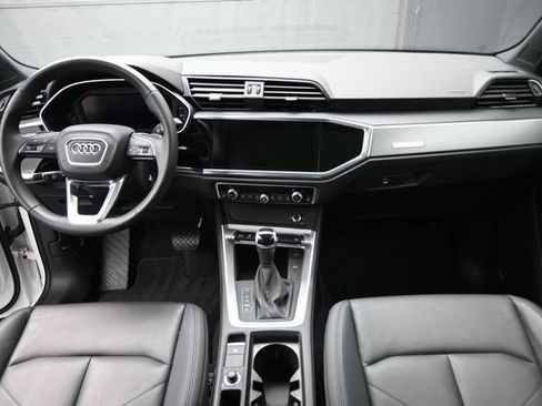 Used 2025 Audi Q3 2.0T Premium AWD/4WD image 24