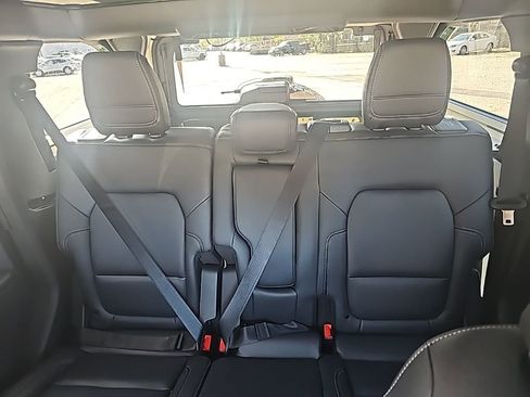 New 2025 Ford Bronco Badlands image 18