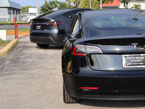 Used 2023 Tesla Model 3 Standard Range RWD image 15