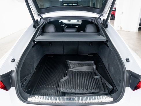 Used 2024 Audi RS 7 Performance image 8