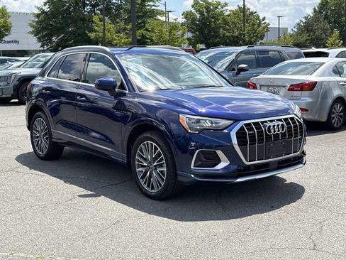 Used 2022 Audi Q3 2.0T Premium w/ Convenience Package AWD/4WD image 1