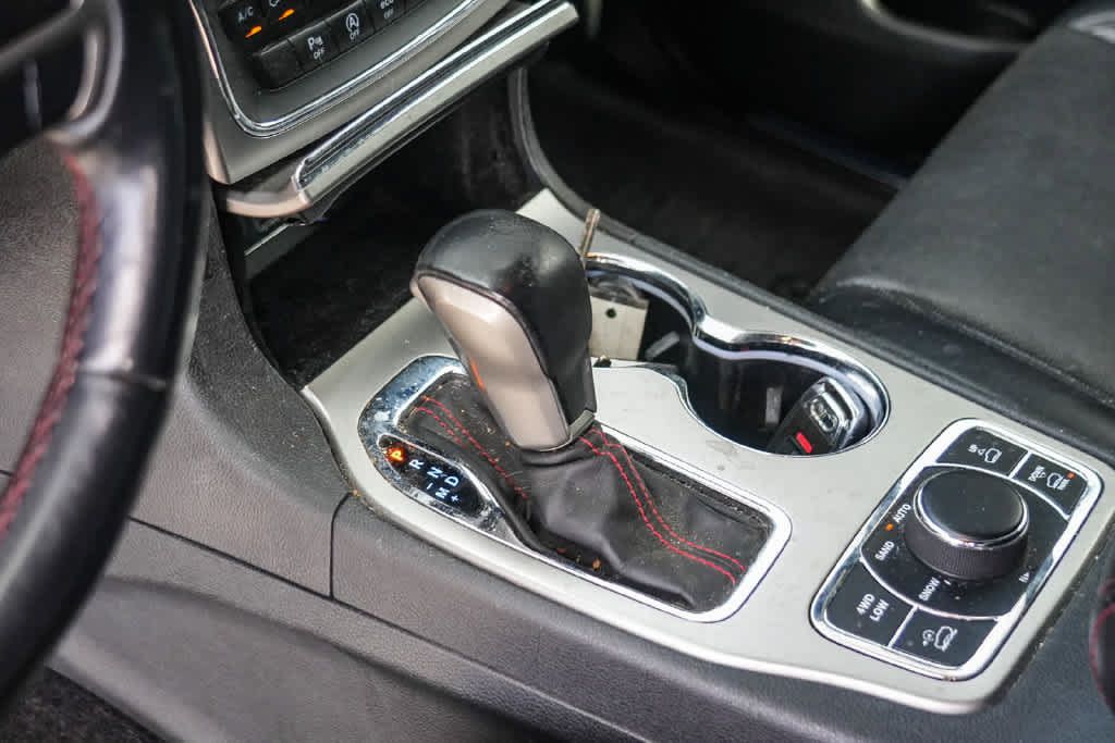Used 2018 Jeep Grand Cherokee Trailhawk w/ Trailhawk Luxury Group AWD/4WD image 20