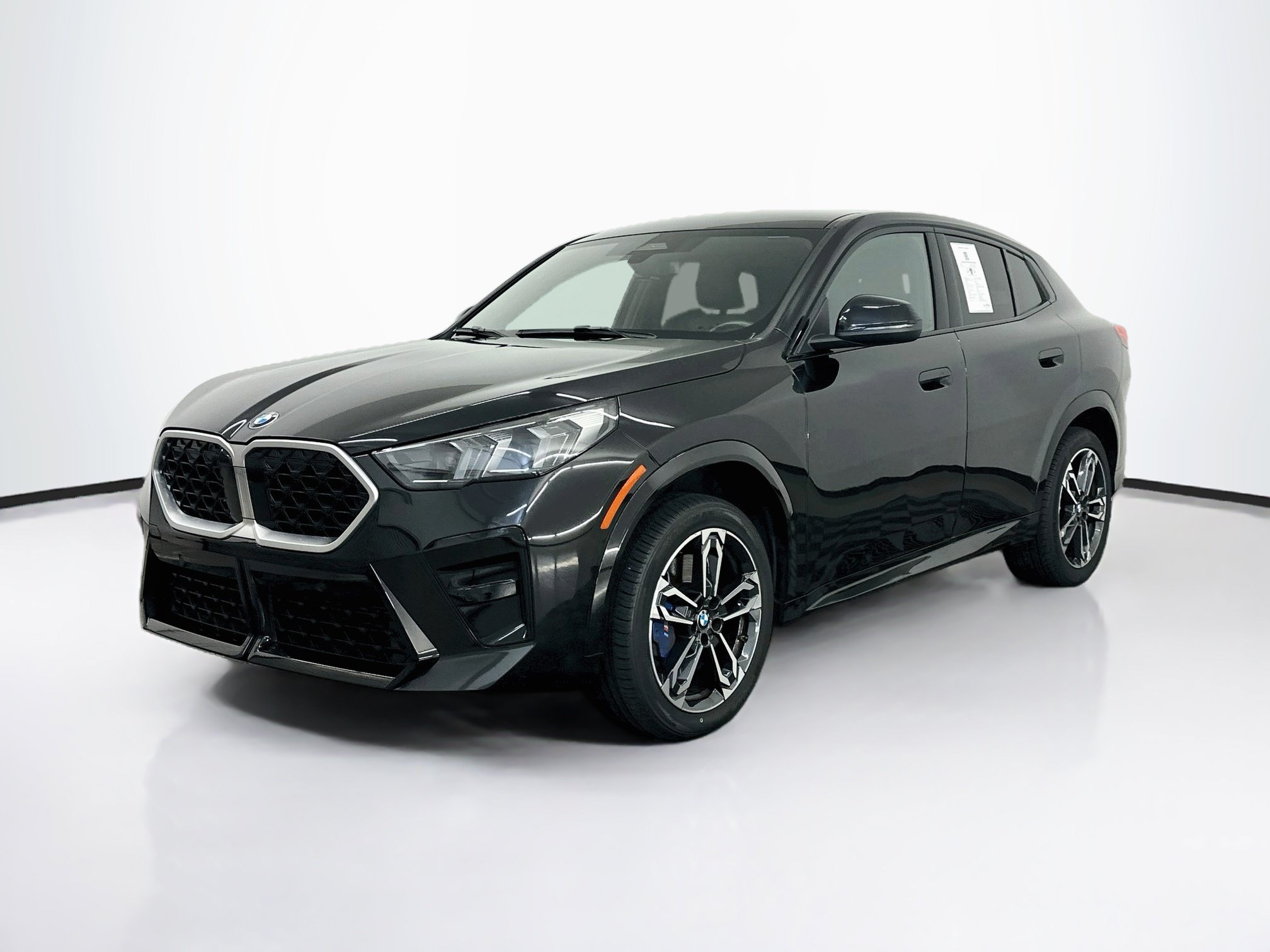 Used 2026 BMW X2 xDrive28i AWD/4WD image 3