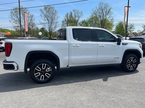 Used 2021 GMC Sierra 1500 AT4 w/ AT4 Premium Package AWD/4WD image 8