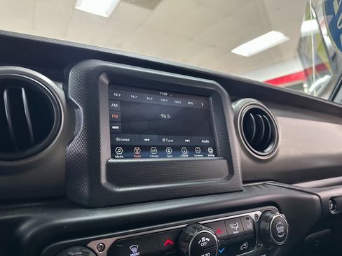 Certified 2023 Jeep Wrangler Sport S image 19