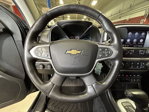 Used 2020 Chevrolet Colorado ZR2 w/ Colorado ZR2 Bison Edition AWD/4WD image 25