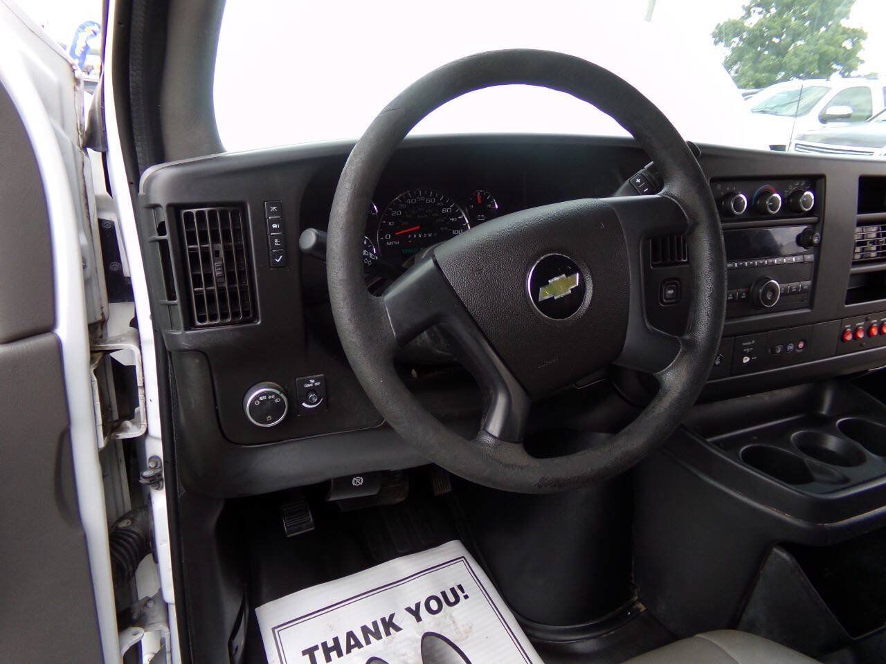 Used 2015 Chevrolet Express 2500 RWD image 26