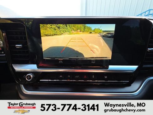 Used 2022 GMC Sierra 1500 SLT w/ SLT Convenience Package AWD/4WD image 12