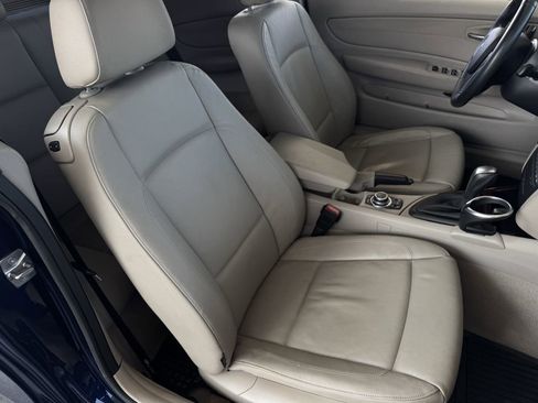 Used 2011 BMW 128i Convertible image 24