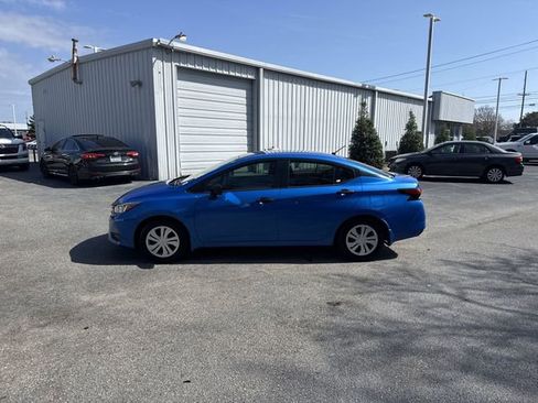 Used 2023 Nissan Versa S w/ Trunk Package image 8