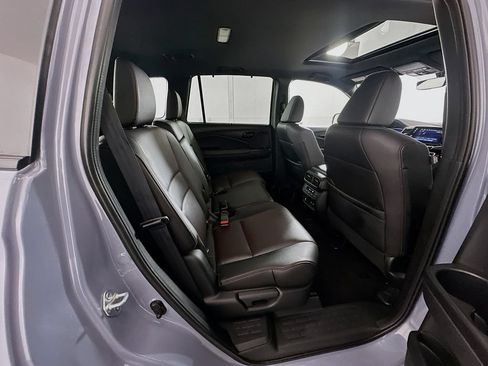 Used 2024 Honda Passport Black Edition image 27