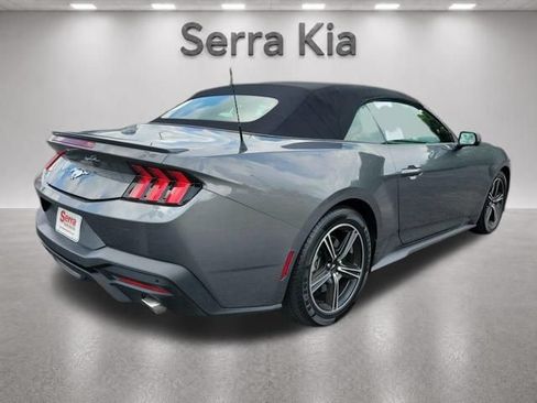 Used 2025 Ford Mustang Premium RWD image 5