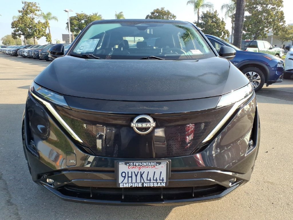 Used 2023 Nissan Ariya FWD image 2