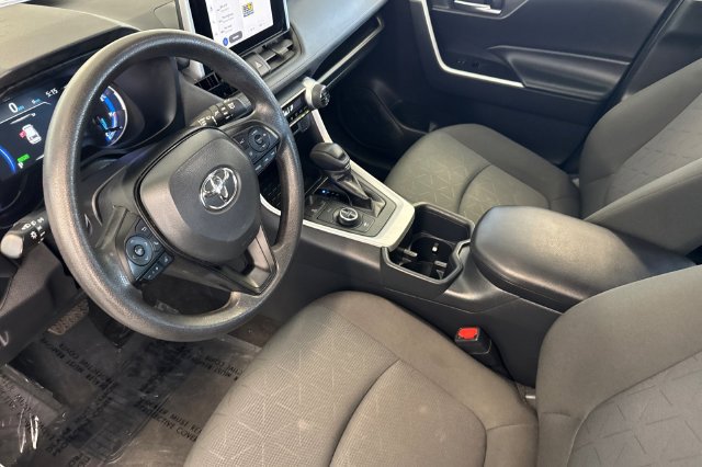 Certified 2025 Toyota RAV4 XLE AWD/4WD image 12