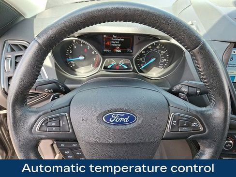Used 2017 Ford Escape Titanium AWD/4WD image 4