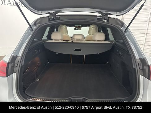 Used 2025 Mercedes-Benz GLC 300 image 26