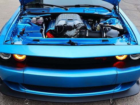 Used 2018 Dodge Challenger SRT Hellcat RWD image 55