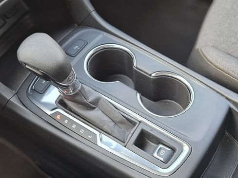 Used 2024 Chevrolet Equinox LT image 25