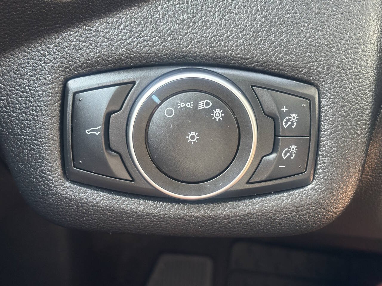 Used 2018 Ford Escape S FWD image 19